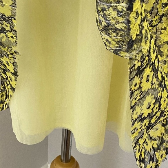 NWT Romeo & Juliet Coutour Size Large - Picture 3 of 9